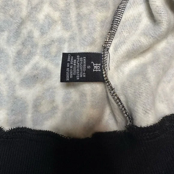 Y2K Ed Hardy Leopard Print Hoodie with Pink and Red Accents - Picture 4 of 4